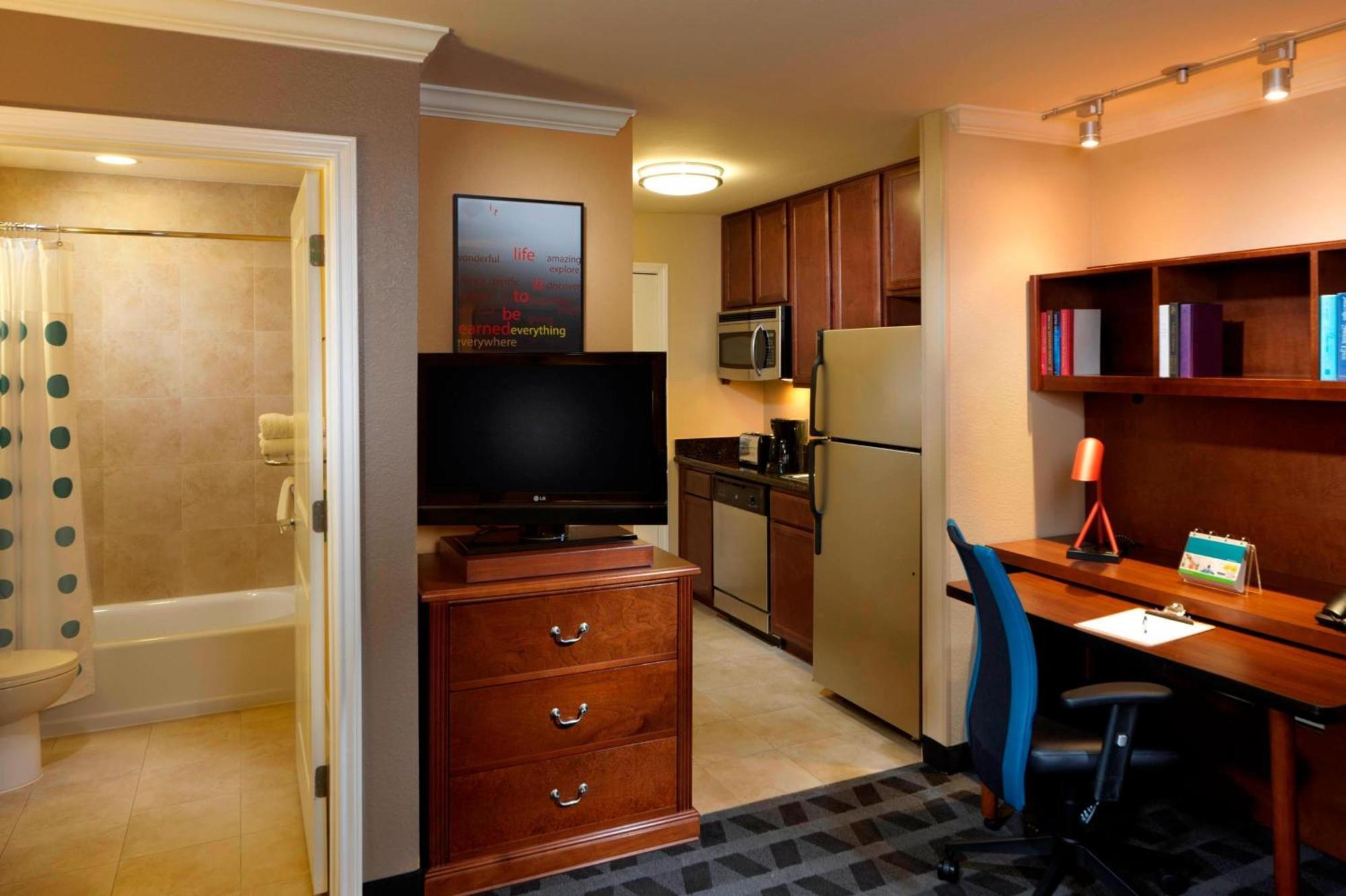 Towneplace Suites Houston Intercontinental Airport Exteriör bild